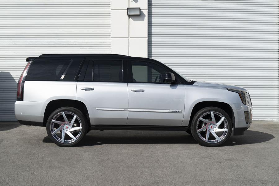  Cadillac Escalade on Forgiato Wheels (N-2) 2019 года  (фото 5 из 5)